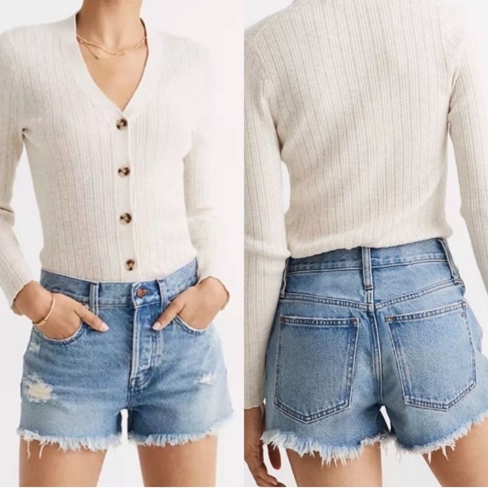 Madewell the relaxed short distressed denim shorts women’s size 26